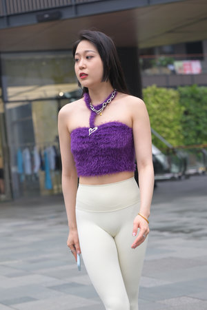 挠脚心日本美女